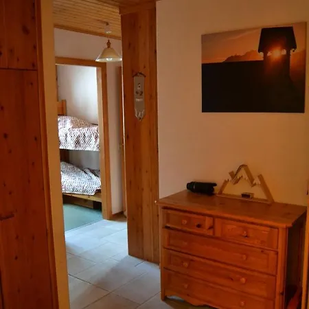 Le Petit Refuge - Lupins Apartment *