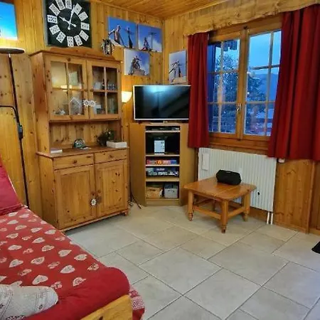 Le Petit Refuge - Lupins Apartment