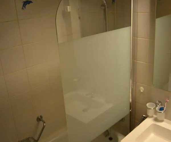 Le Petit Refuge - Lupins Appartement