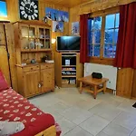 Le Petit Refuge - Lupins Appartement